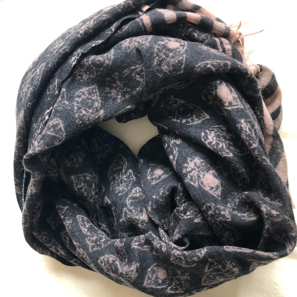 Aritzia Scarves x 2